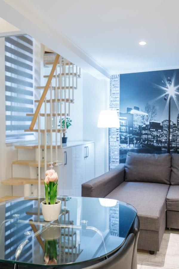בודפשט Sleek Minimalist Studio At Inner City מראה חיצוני תמונה