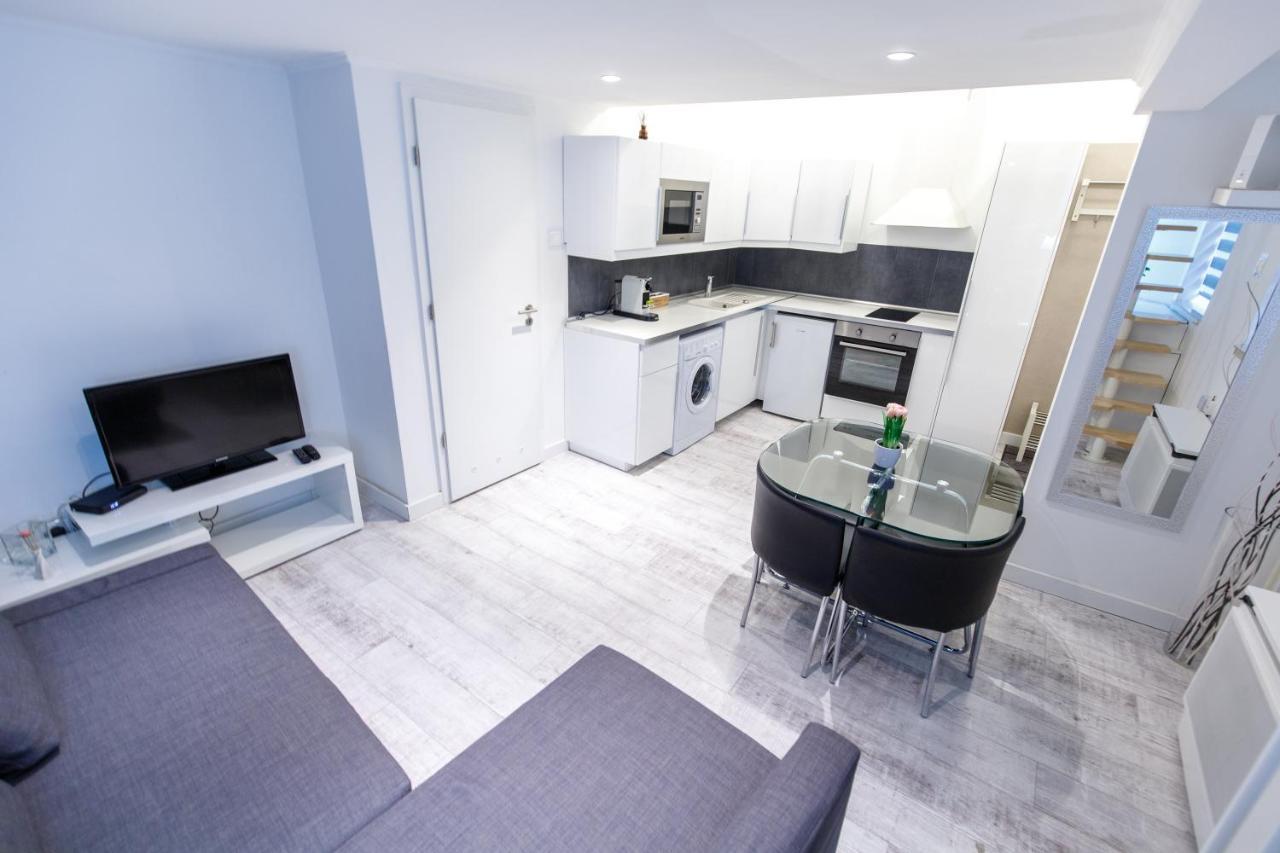 בודפשט Sleek Minimalist Studio At Inner City מראה חיצוני תמונה