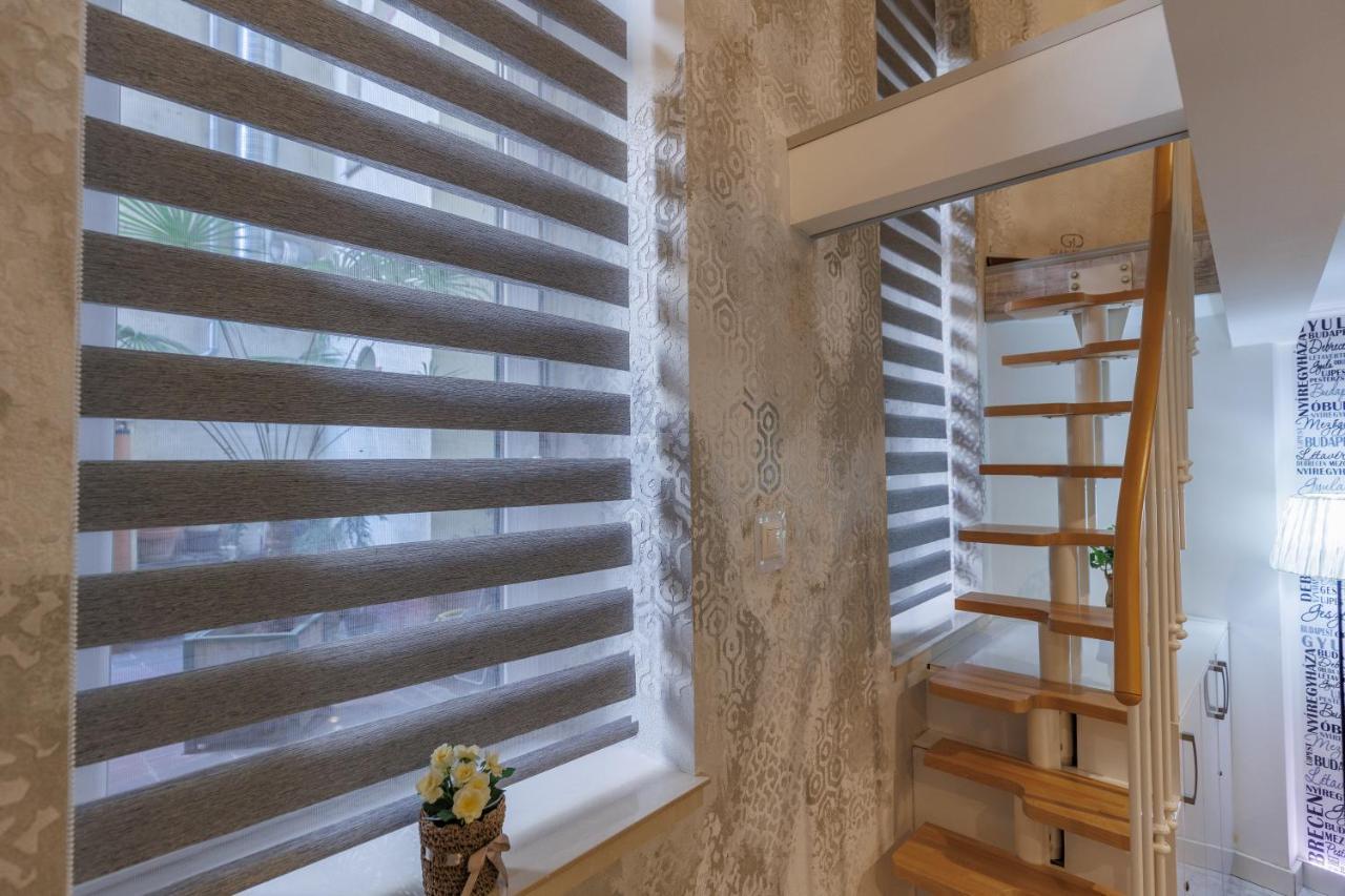 בודפשט Sleek Minimalist Studio At Inner City מראה חיצוני תמונה