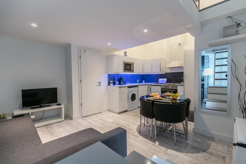 בודפשט Sleek Minimalist Studio At Inner City מראה חיצוני תמונה